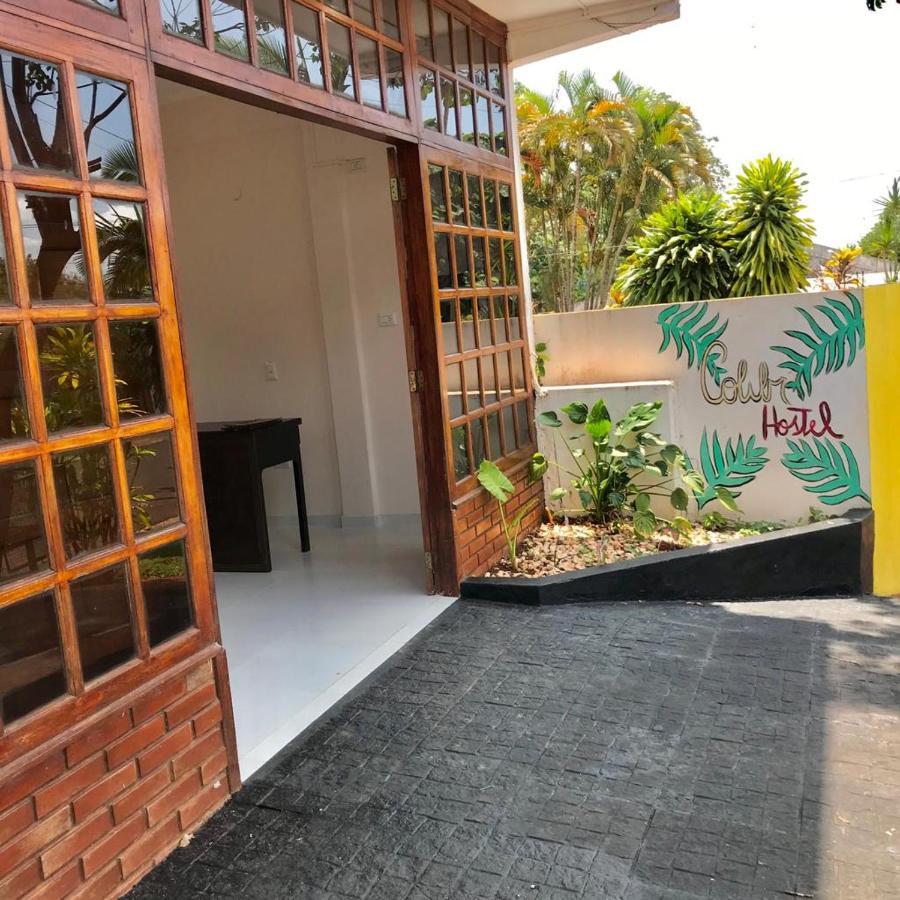 Colibri Hostel Puerto Iguazú Exterior foto